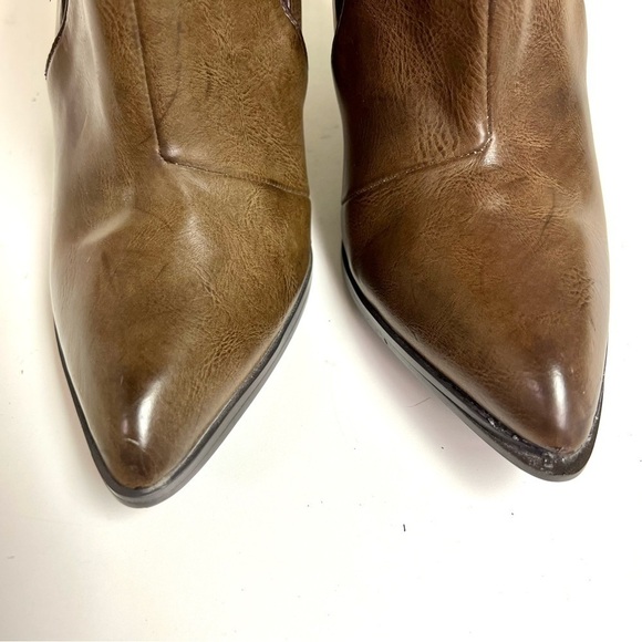 Penny Loves Kenny Women's Pupuper heel Chelsea Boot pointed toes distressed 10 - Picture 5 of 10